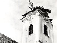 Granatama oštećena crkva sv. Lovre 1991. godine (3)